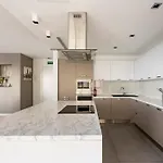 Seaview Luxury Haven Living & 3bedrooms Seafront Apartment Sliema