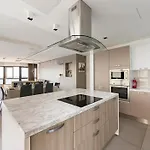 Apartment Seaview Luxury Haven Living & 3bedrooms Seafront