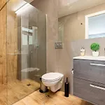 Seaview Luxury Haven Living & 3bedrooms Seafront Apartment *