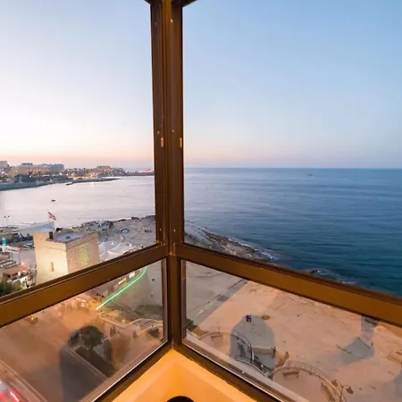 Sea View Luxury Haven Living & 3bedrooms Seafront * Слима