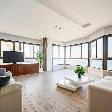 Sea View Luxury Haven Living & 3bedrooms Seafront * Sliema
