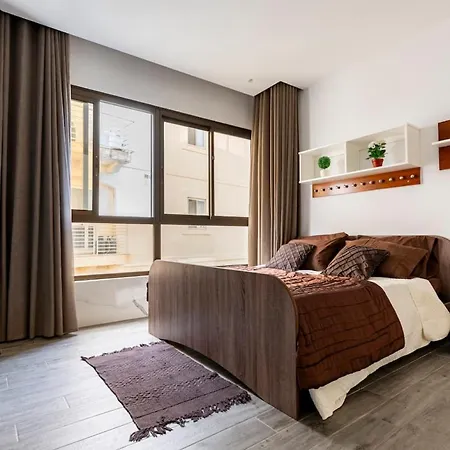 Sea View Luxury Haven Living & 3bedrooms Seafront * Слима