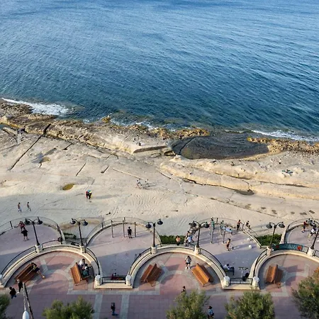 شقة Sea View Luxury Haven Living & 3bedrooms Seafront