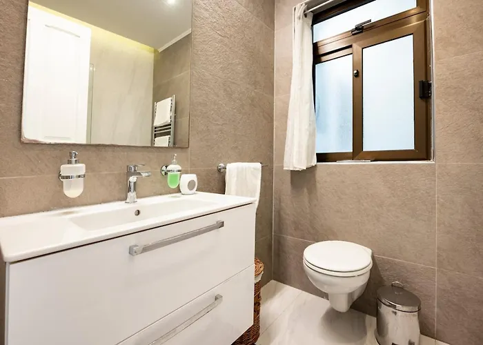 Sea View Luxury Haven Living & 3bedrooms Seafront Apartamento *