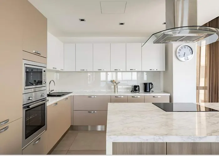 Apartamento Sea View Luxury Haven Living & 3bedrooms Seafront Sliema